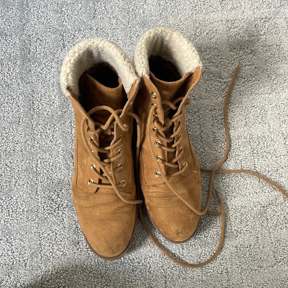 Brown boots size 8
